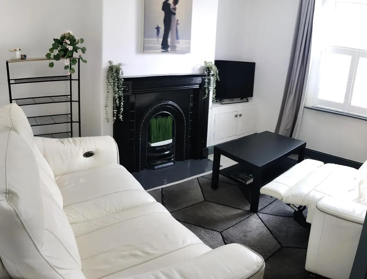 Charming Home In Beverley Holiday home